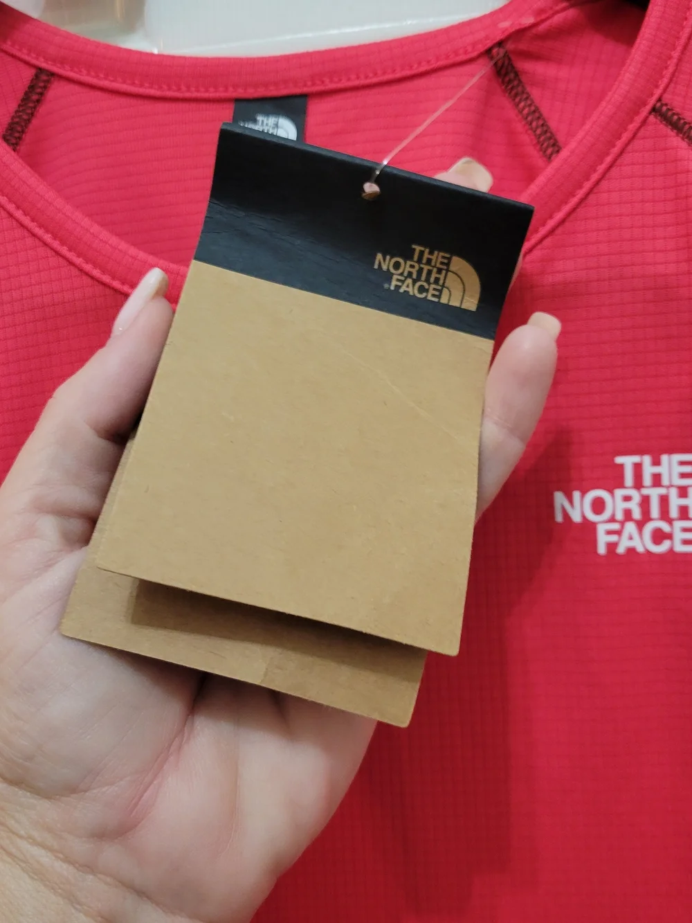 The North Face Women’s Short Sleeve Active Tee - Bright Pink - Picture 4 of 13